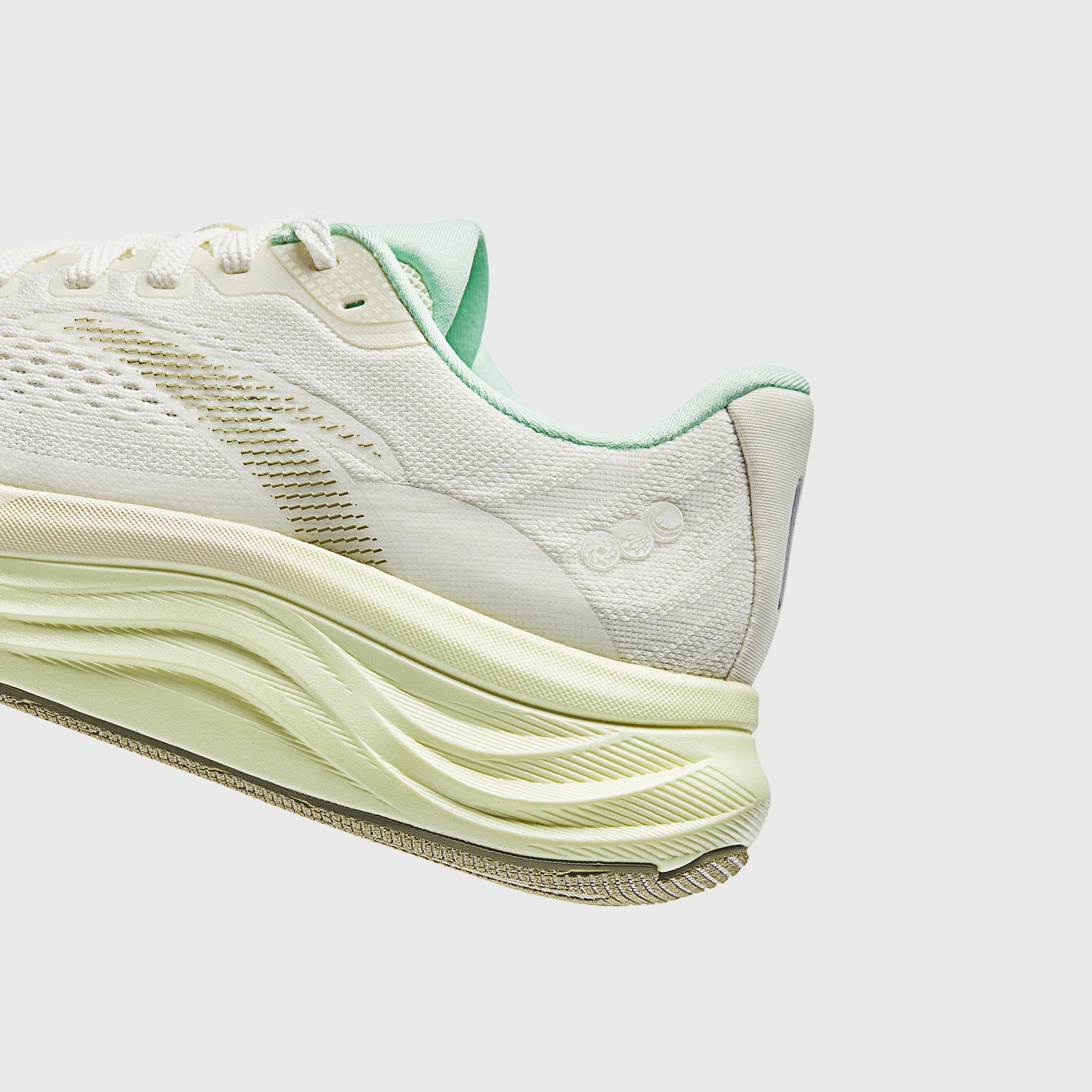 Women's ANTA PG7 2