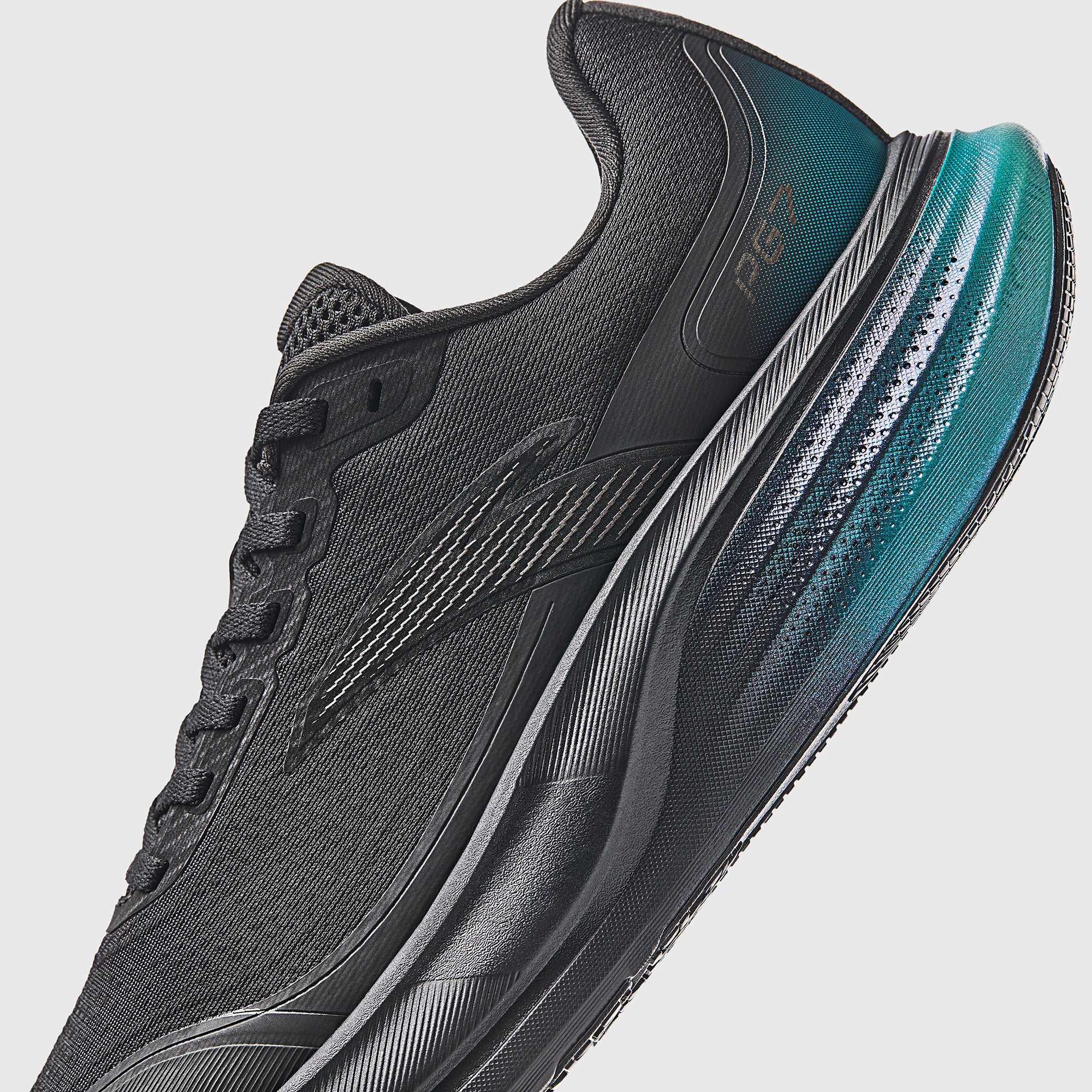 Men's ANTA PG7 3